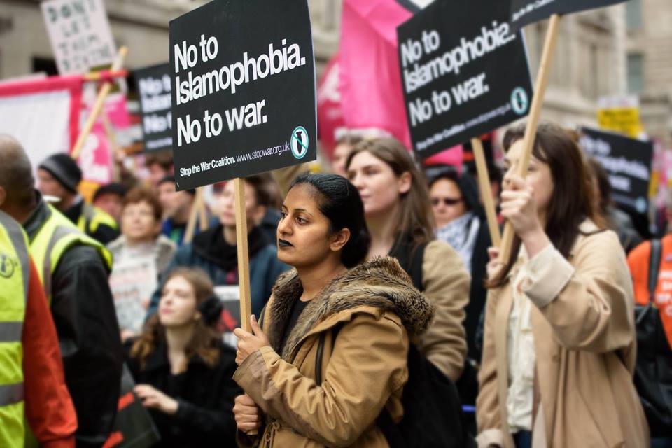 Photograph of anti-war protesters